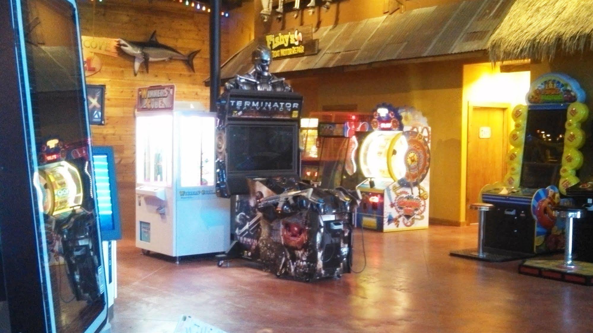 Rustic Creek Ranch Resort At North Jellystone Park Burleson Buitenkant foto