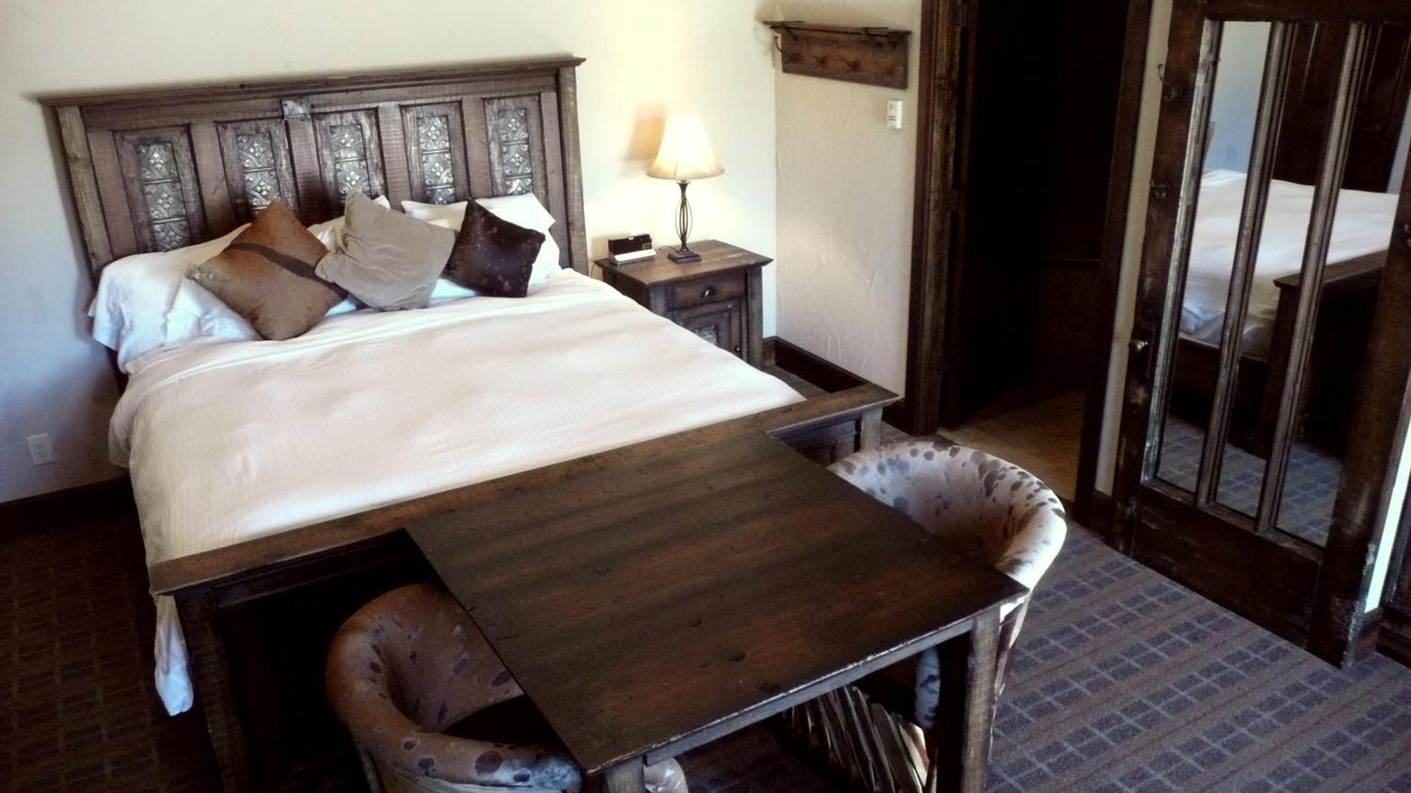 Rustic Creek Ranch Resort At North Jellystone Park Burleson Buitenkant foto